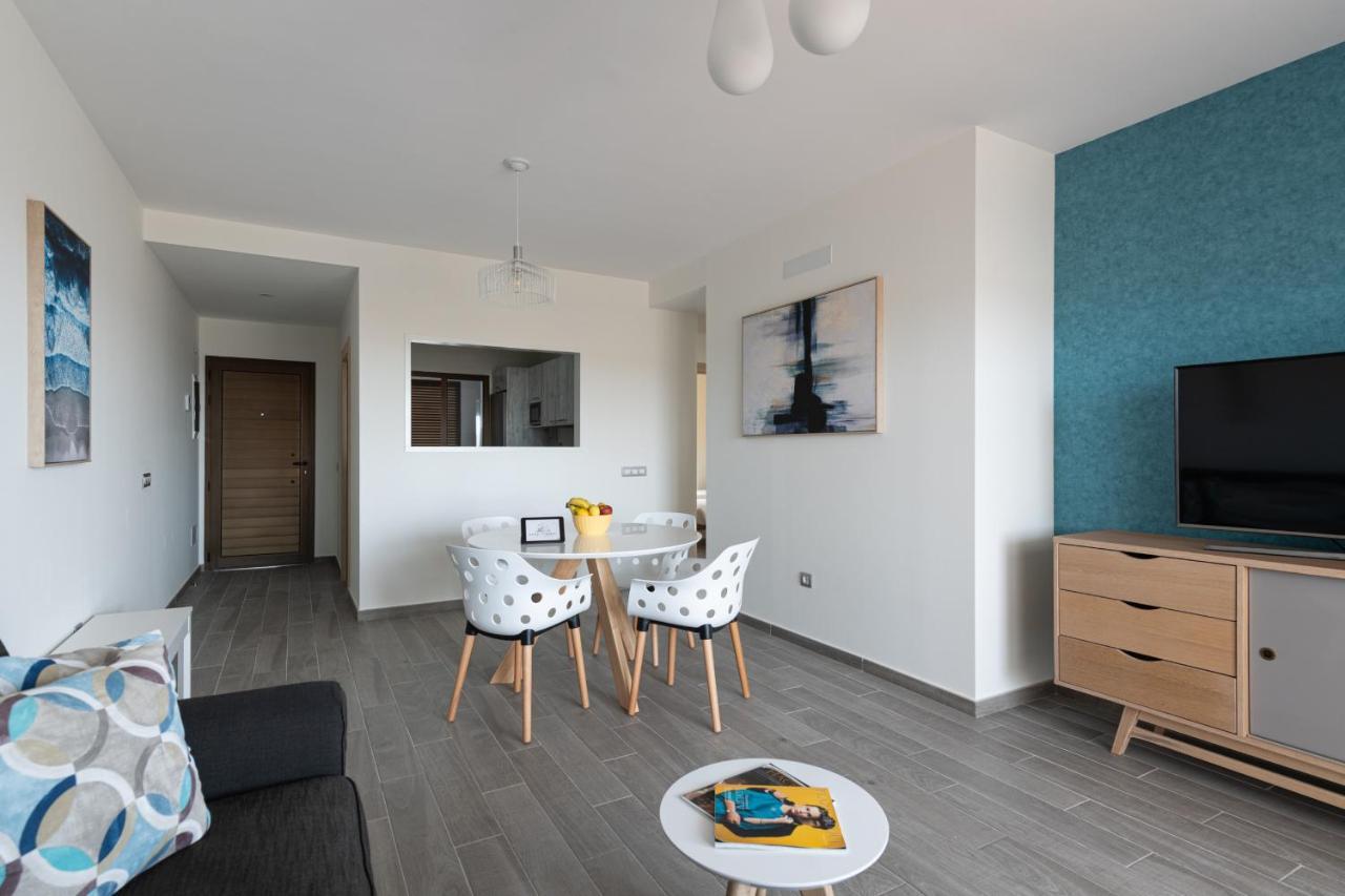 Homeforguest Apartamento En Residencia De Lujo Con Terraza Y Piscina La Guirra Εξωτερικό φωτογραφία