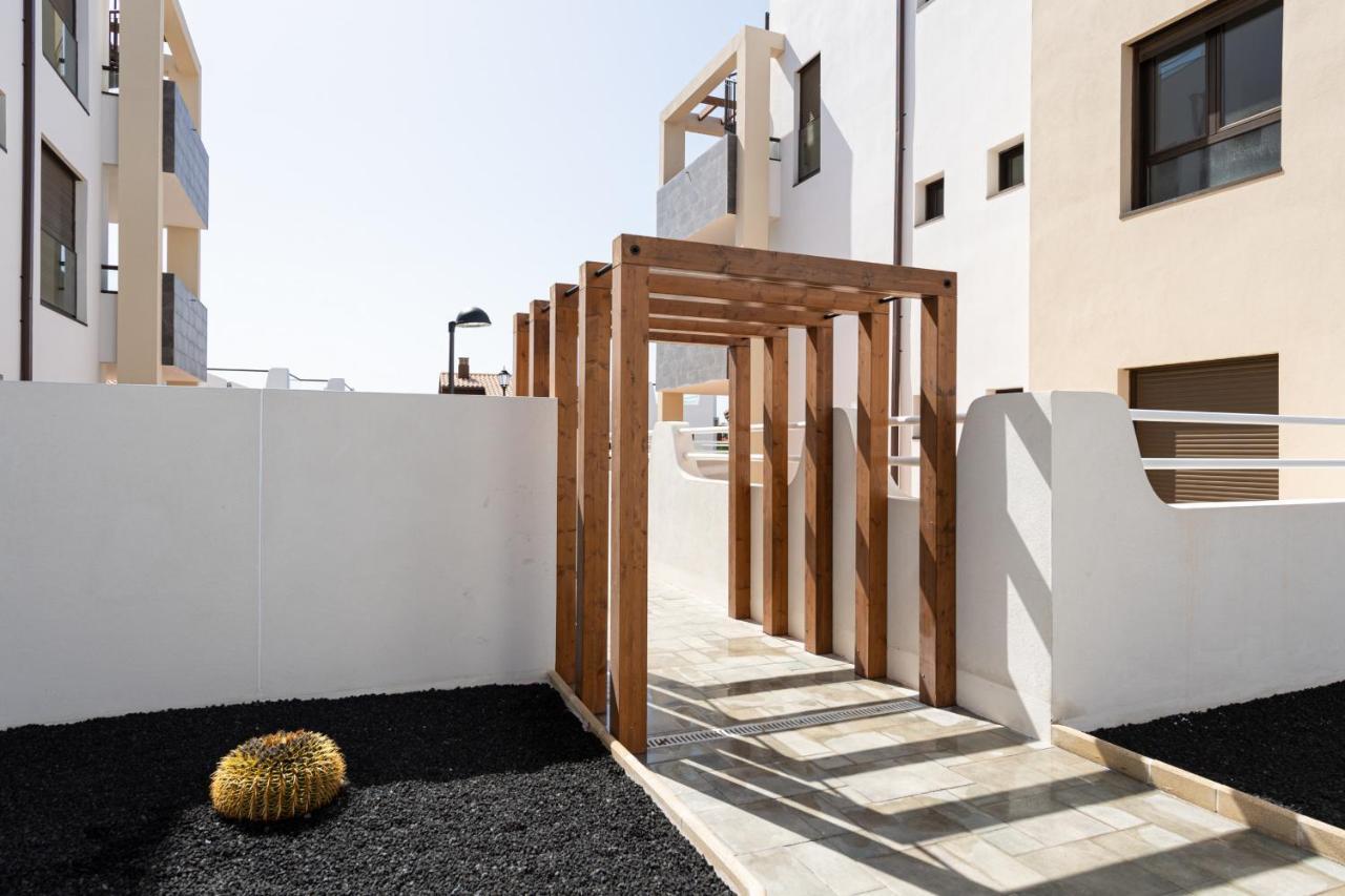 Homeforguest Apartamento En Residencia De Lujo Con Terraza Y Piscina La Guirra Εξωτερικό φωτογραφία