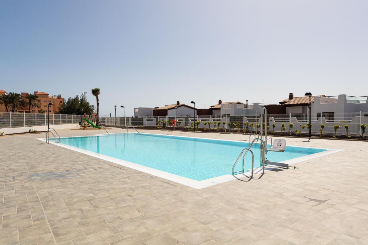 Homeforguest Apartamento En Residencia De Lujo Con Terraza Y Piscina La Guirra Εξωτερικό φωτογραφία